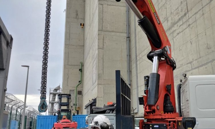 Livraison et transport de levage et manutention d'un centrale EDF à Belleville-sur-Loire 